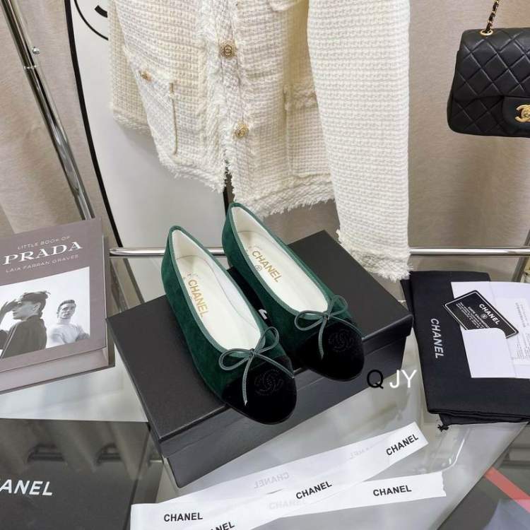 Picture of Chanel Shoes _SKUCHANELsz35-404CJY05112576